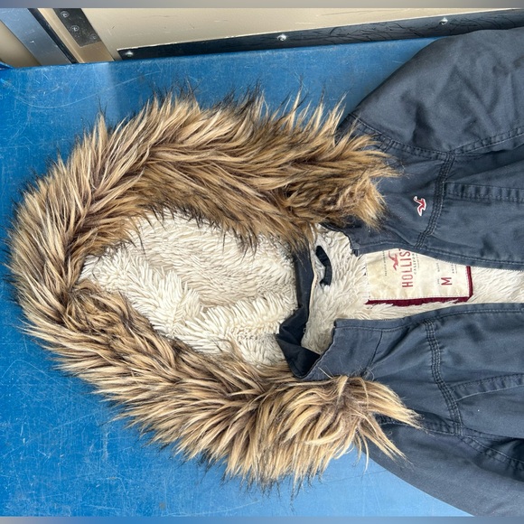 Vintage Y2K Hollister fur bomber jacket viral mean girls - Picture 6 of 11